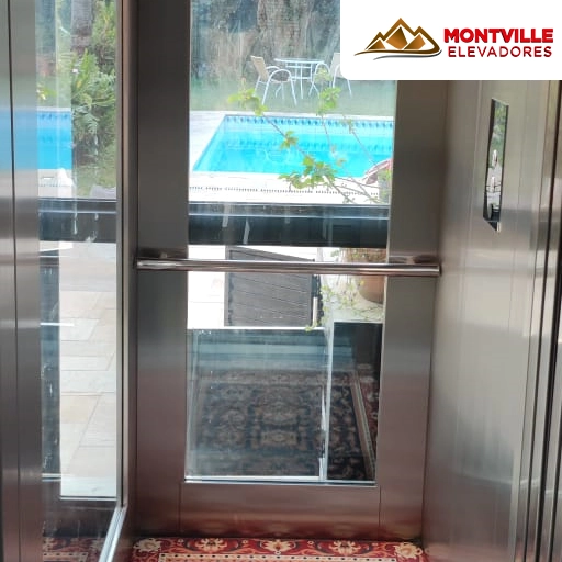 Elevador hidráulico residencial